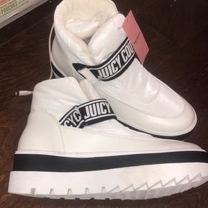 BNWT Juicy Couture Veronica Boots